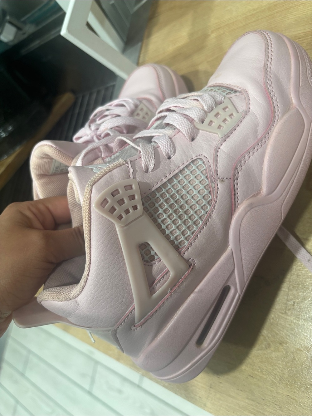Women's Pastel Pink Athletic Sneakers - Casual Comfort